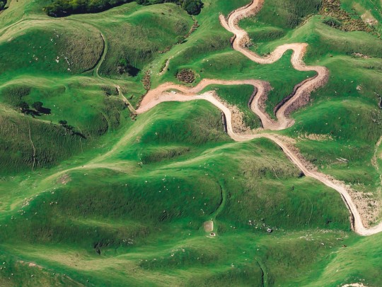 La Costa Incredibile della Terra Verde: Un Paradiso Naturale da Scoprire