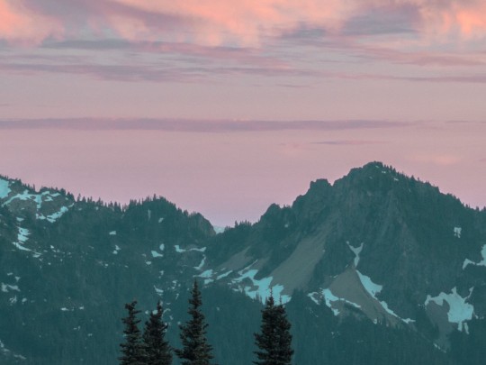 Painted Peaks: A Sunset Symphony in the Mountains