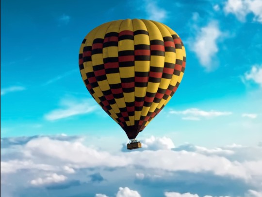 Voe Alto e Livre: A Experiência Inesquecível de um Passeio de Balão de Ar Quente em Portugal