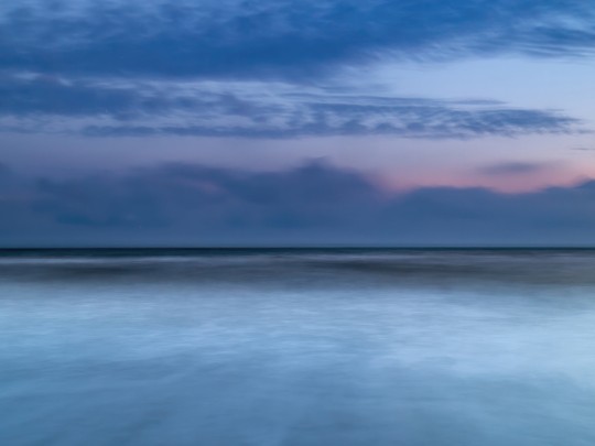 Paz Infinita: La Fascinante Unión del Mar y el Cielo