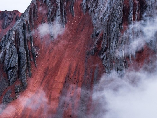 Unveiling the Mystique of Mountain Peaks: Clouds, Mist, and Breathtaking Landscapes