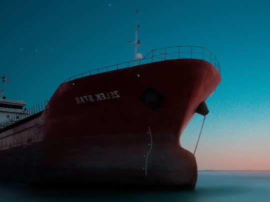 Noche de Luna de Plata: Un Viaje Mágico a Bordo del Silver Sails