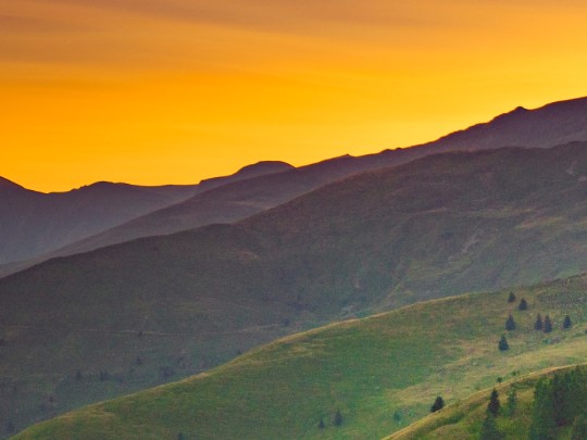 ¡Espectáculo de Colores en las Alturas! Los Mejores Miradores para Disfrutar del Atardecer en las Montañas Colombianas