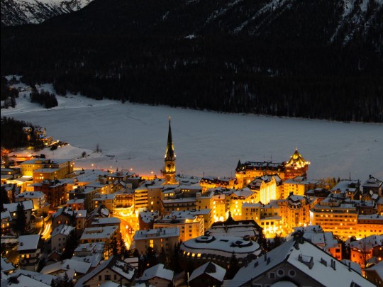 Cobblestone: Pueblo Mágico con Vistas Nevadas en el Lago de Hielo - estilo de vida news from xants.net