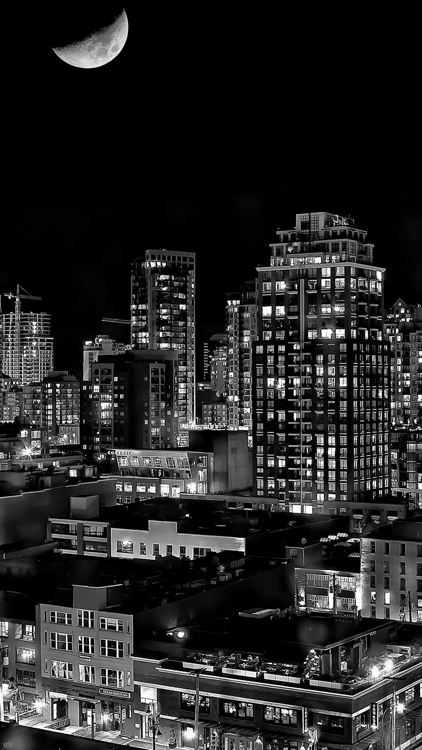Noche en la Ciudad: Cuando la Luna Pinta de Sueños el Paisaje Urbano Venezolano