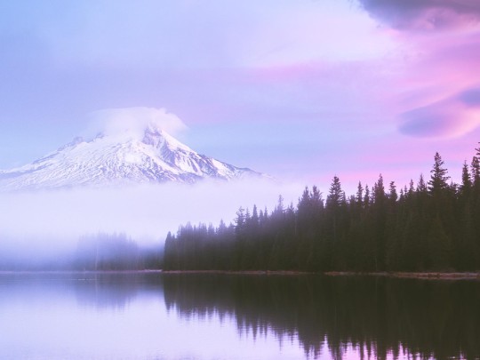 Escape to Paradise: Discover Stunning Mountain Lakes and Breathtaking Views in Australia