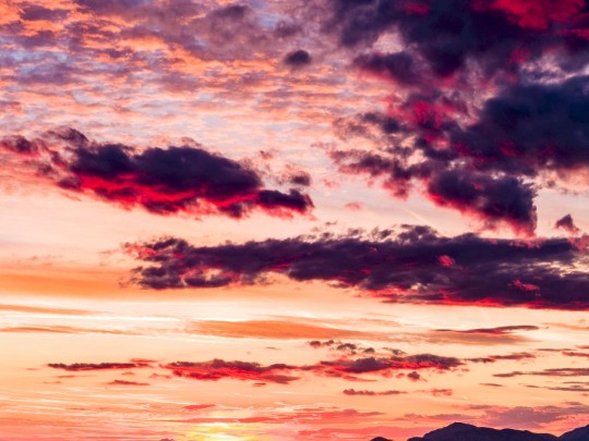 Atardecer Mágico: Islas Ofrecen Vistas Únicas al Sol - estilo de vida news from xants.net